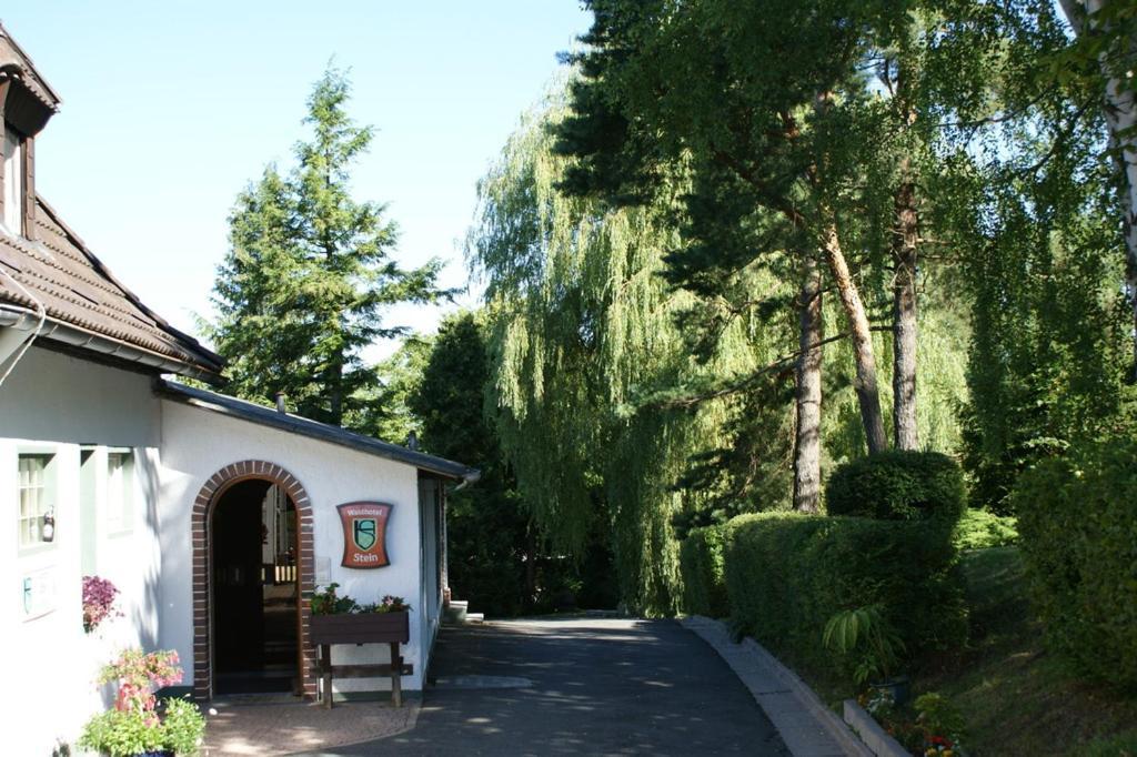 Waldhotel Stein Selbitz Bagian luar foto