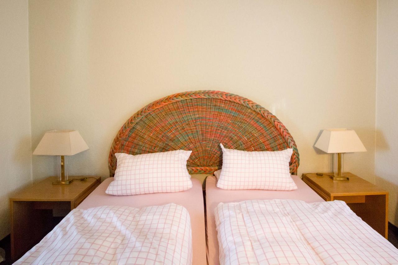 Waldhotel Stein Selbitz Bagian luar foto