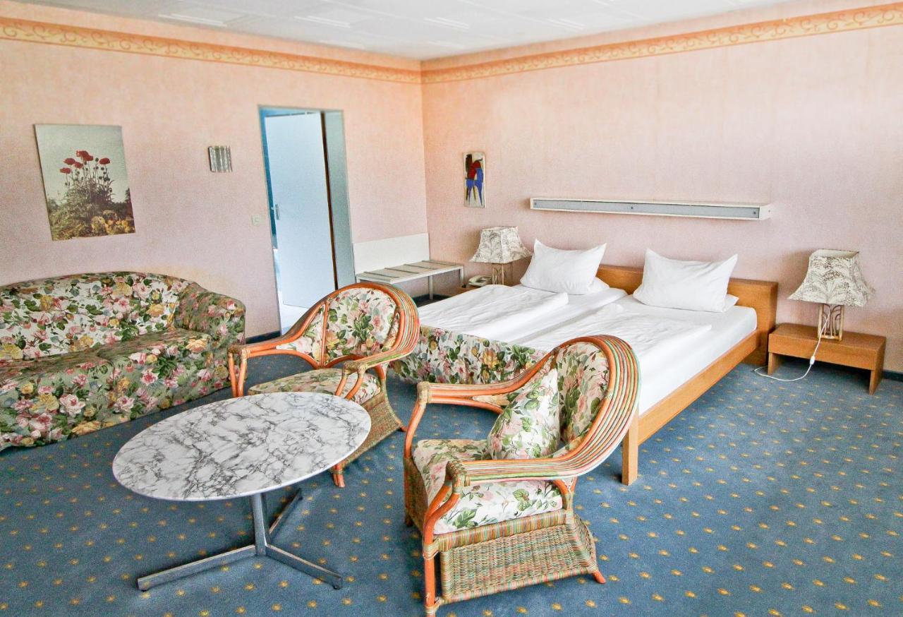 Waldhotel Stein Selbitz Bagian luar foto