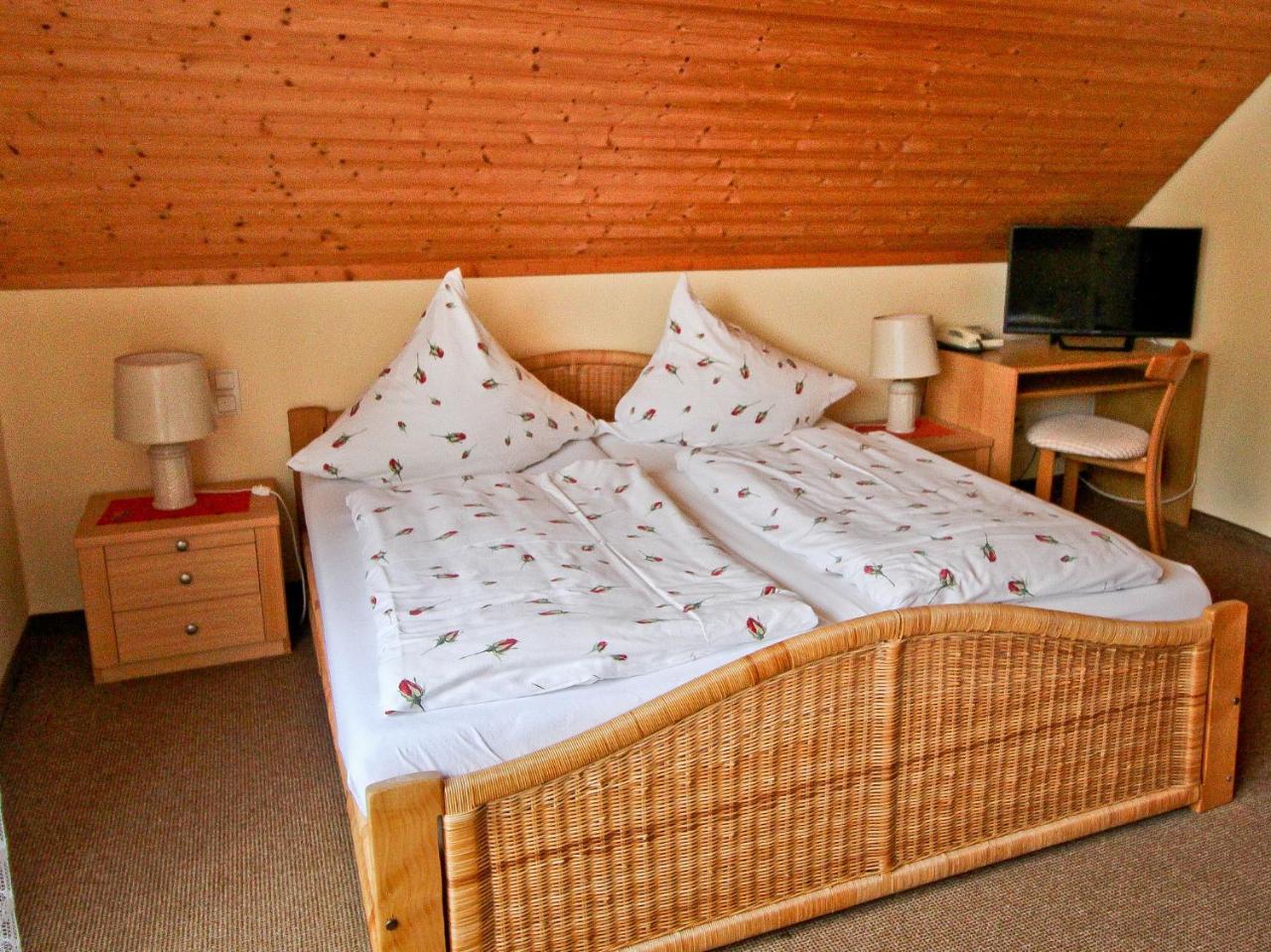 Waldhotel Stein Selbitz Bagian luar foto