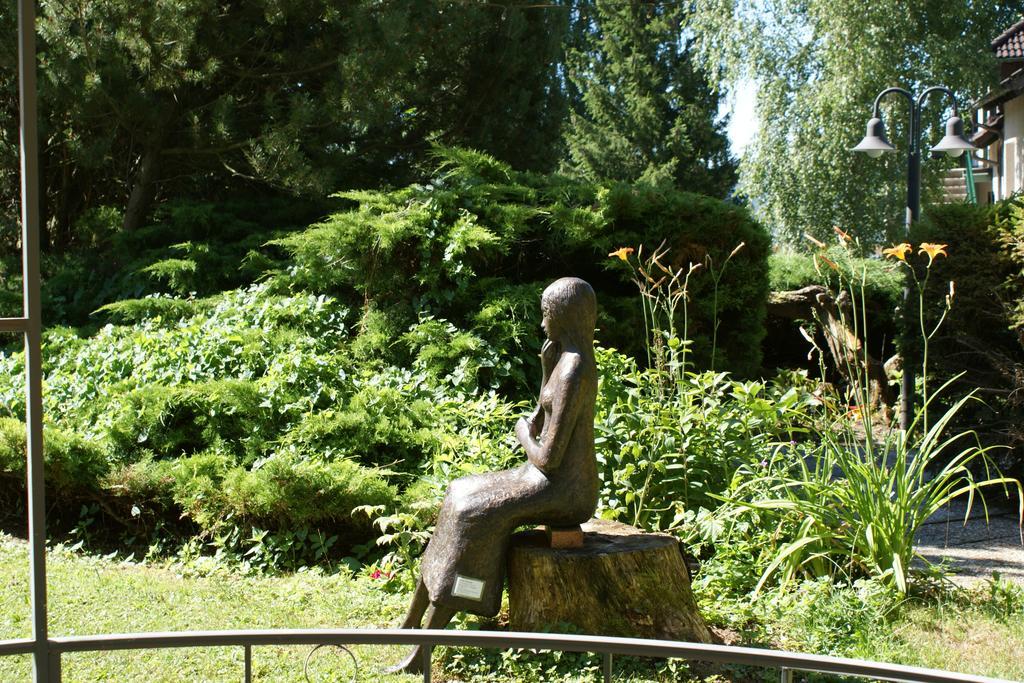 Waldhotel Stein Selbitz Bagian luar foto
