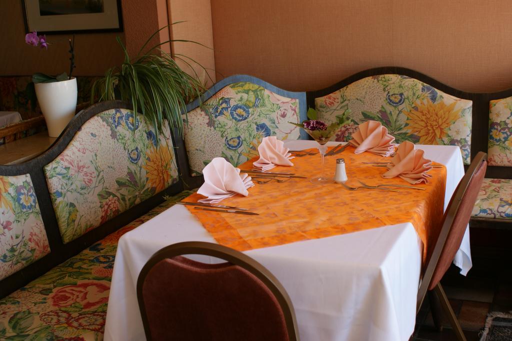 Waldhotel Stein Selbitz Bagian luar foto